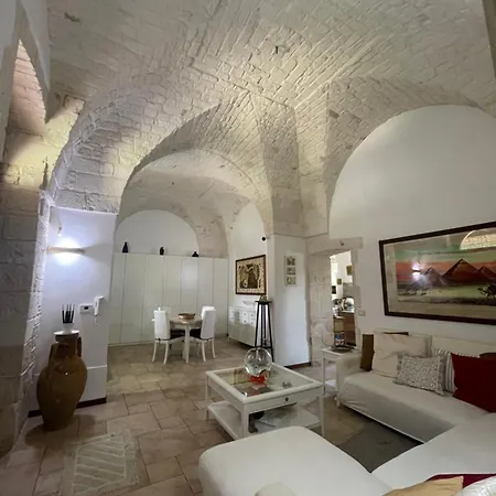 Holiday home Dama Cisternino